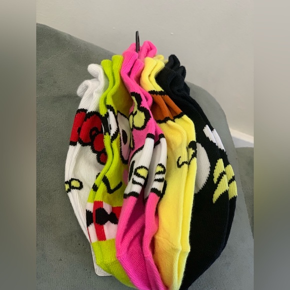 Hello Kitty and Friends 5 pack socks - Picture 3 of 4